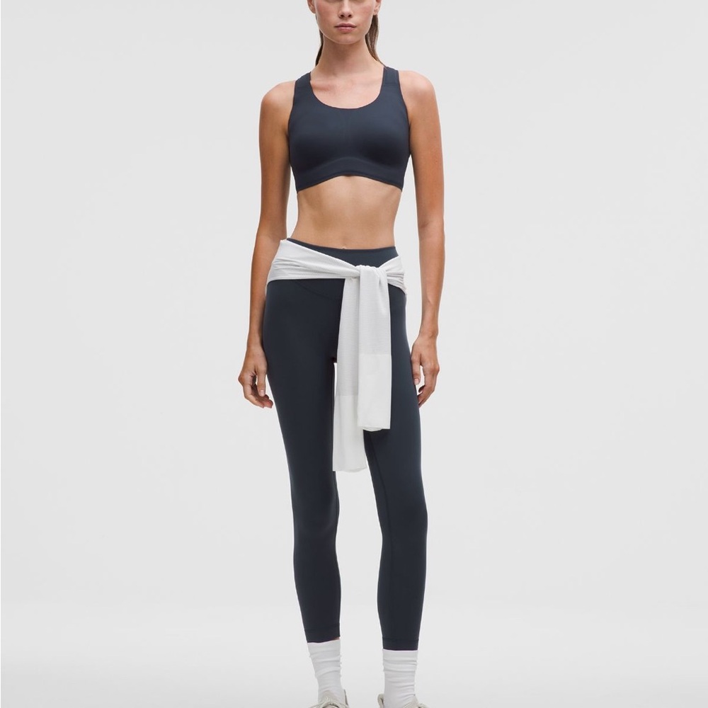 lululemon - Wunder Under SmoothCover High Rise Tight 25” - True Navy - Size 6